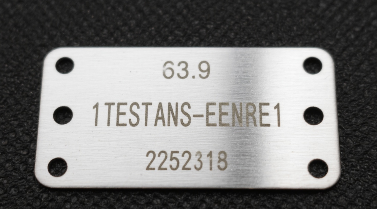 துருப்பிடிக்காத எஃகு வேலைப்பாடுகளில் லேசர் கட்டுப்பாட்டு அமைப்புகள்